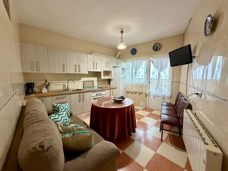 Foto e12a7a6d-6781-4707-8a5b-12bb9765e854. Casa a Casas del Castañar
