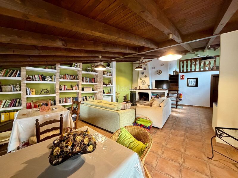 Foto 0c7c1c04-b746-424a-94e9-1abbb9cd059c. Haus mit heizung in Casas del Castañar