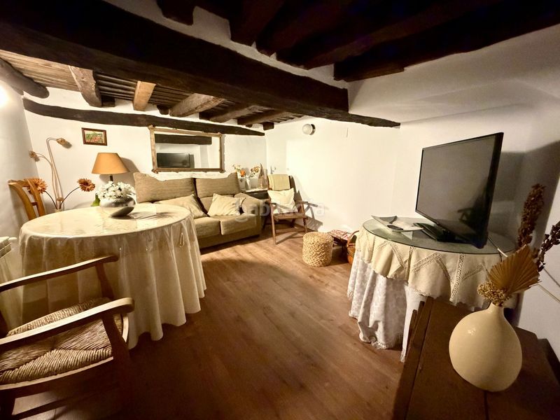 Foto a9c9a835-b08b-49f2-ae82-e9ee22df2739. Haus mit heizung in Casas del Castañar