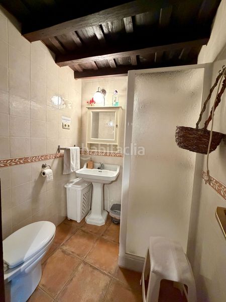 Foto b9486021-f664-4ef1-8a66-bec968550163. Haus mit heizung in Casas del Castañar