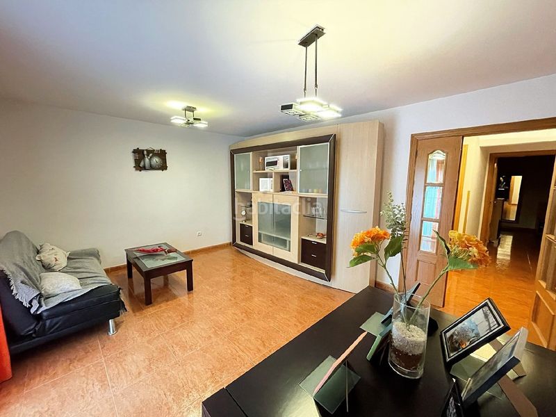 Foto 69e60d21-7053-4fcb-b0c0-5ef1adcf79fd. Rent flat in Zona Sur - Av. De España - San Miguel Plasencia