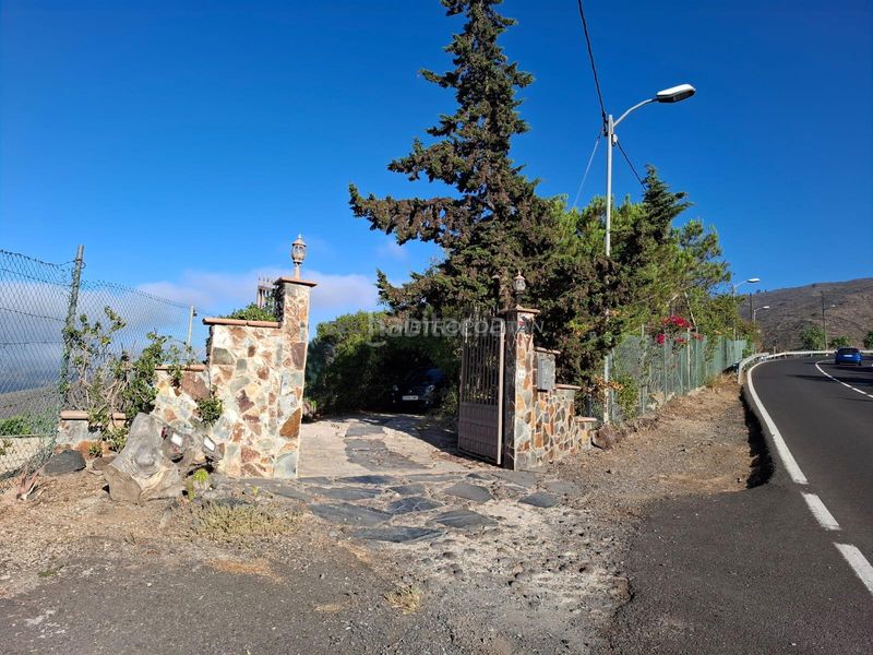 Foto 509ff9e4-5817-4a1d-88cb-0d7a819bceff. Masia amb aparcament a Vilaflor