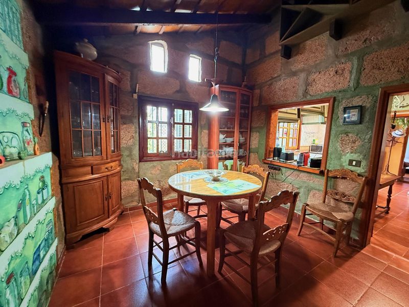 Foto 7e5f07fe-6dc5-42f9-bb7a-dd3b7e1183d2. Masia amb aparcament a Vilaflor