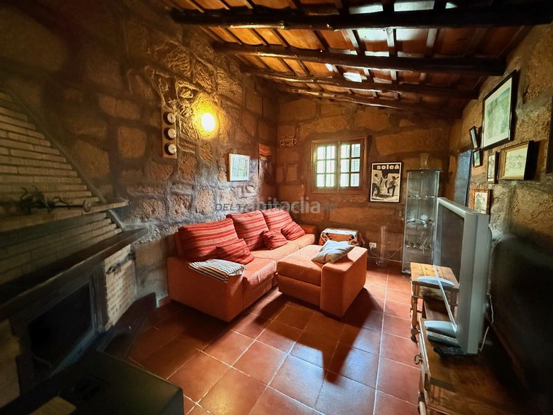 Foto eb6ea641-5922-40c0-8011-361c083a60e5. Masia amb aparcament a Vilaflor