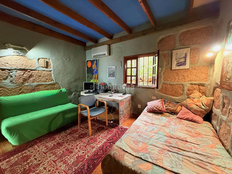 Foto fef45ad8-e125-4ed1-a0e8-a9e716424a76. Masia amb aparcament a Vilaflor