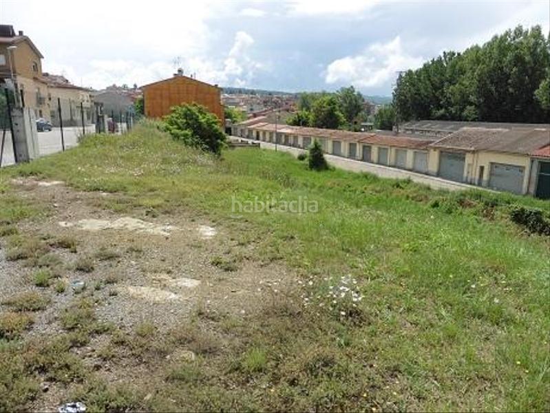 Foto ac8c7740-669d-46ed-b6e9-f2ed7b6a6add. Terreno residencial información en Roda de Ter