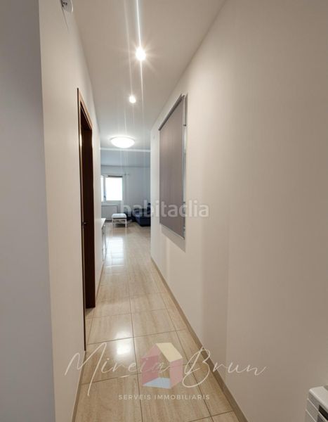 Foto f36ae14a-3d69-47a2-a1e9-060d535f200d. Miete etagenwohnung mit heizung in Centre Vic