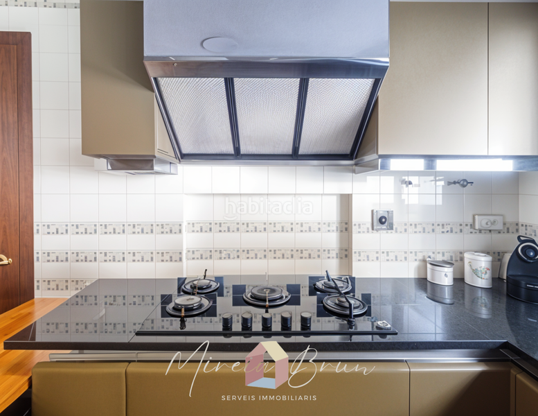 Foto 2e3b44f9-0d06-42dd-8167-aaf2809c9369. Chalet avec chauffage parking dans Tona