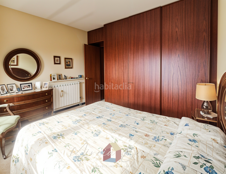 Foto 4b9fcbcf-77b2-40ed-822d-a4c11be786ab. Chalet avec chauffage parking dans Tona