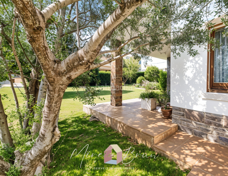 Foto 5a414057-ef9f-42db-97b2-199260105c61. Chalet avec chauffage parking dans Tona