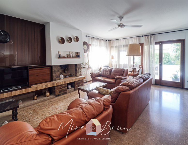 Foto 6b3f30b4-6697-4f31-8551-e452dba29527. Chalet avec chauffage parking dans Tona