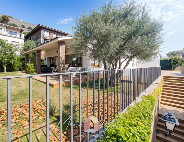 Foto 9be9784e-e507-4ee8-a70c-97e795921fd5. Chalet avec chauffage parking dans Tona