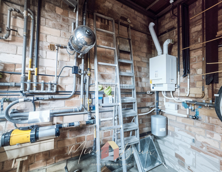 Foto ccc525f4-36ab-4ff0-99e7-faef764bb99d. Chalet avec chauffage parking dans Tona