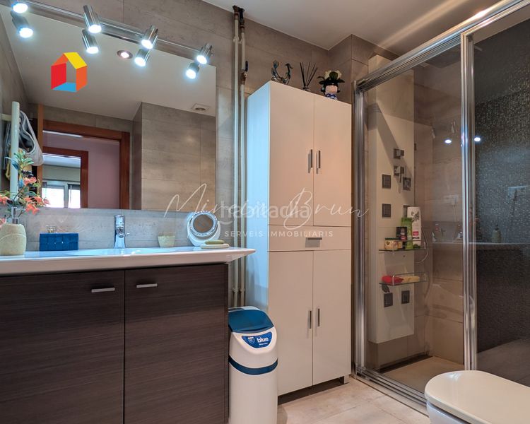 Foto a723d032-d3e6-4f53-b6fc-b5082c8a6e8c. Dúplex en Tona
