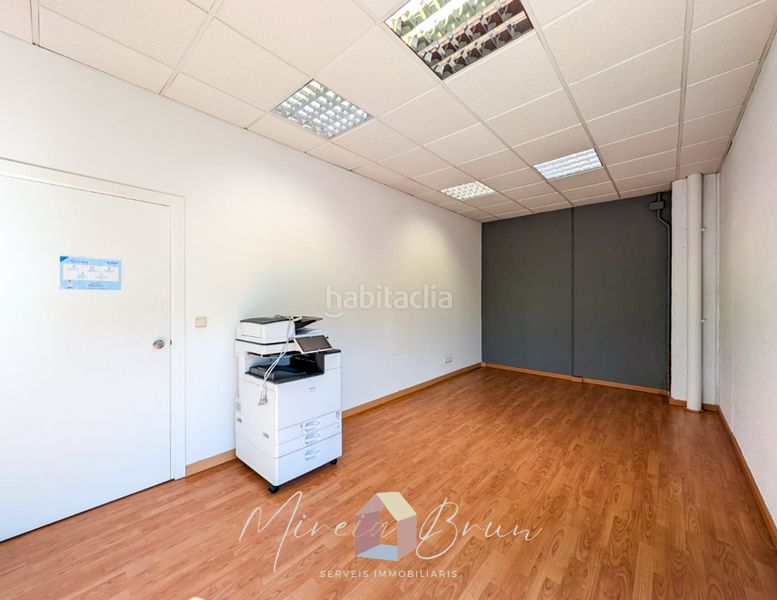 Foto a6742800-3375-46cc-9613-8ea373c72666. Affitto ufficio con riscaldamento parcheggio in Centelles