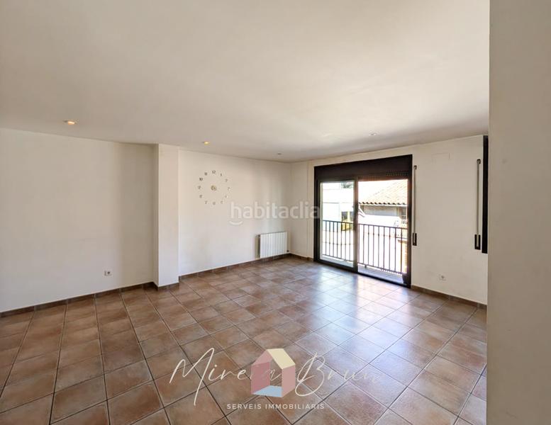 Foto 1c838362-d8cf-49b5-9576-c41cb858458e. Dúplex amb calefacció a Tona