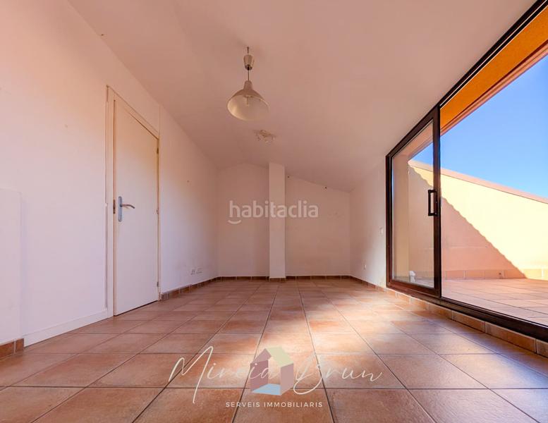 Foto 599da758-e773-4617-b924-78d4466bc23c. Dúplex amb calefacció a Tona