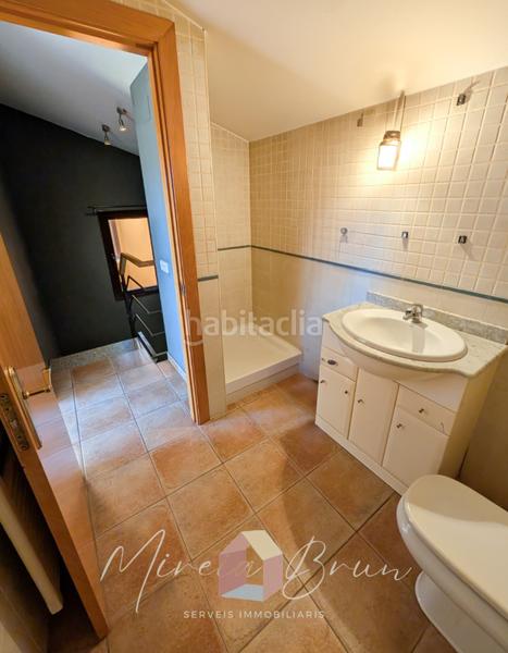 Foto a8e51b59-4292-43ad-a9c5-8e11a9e2dfc8. Dúplex amb calefacció a Tona