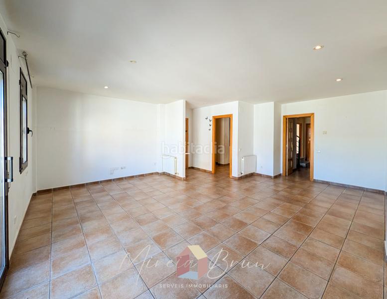 Foto b622cc05-d7fa-464a-934d-a1393addf297. Dúplex amb calefacció a Tona