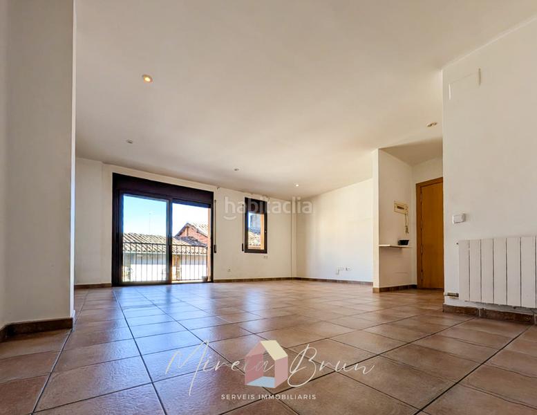 Foto cde7dc6c-1553-4060-b75c-c33cd0e530cf. Dúplex amb calefacció a Tona