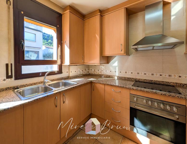 Foto fa65e4d4-63df-42d2-9a1d-a58da0963db8. Dúplex amb calefacció a Tona