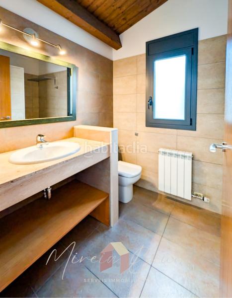 Foto 5b8c50ea-99b0-42fe-84a7-2a87f7979e9e. Duplex with heating parking in Tona