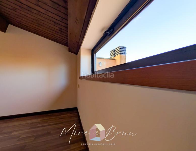 Foto ffd80c5f-0284-420c-88ce-ae070bc2fa00. Duplex with heating parking in Tona