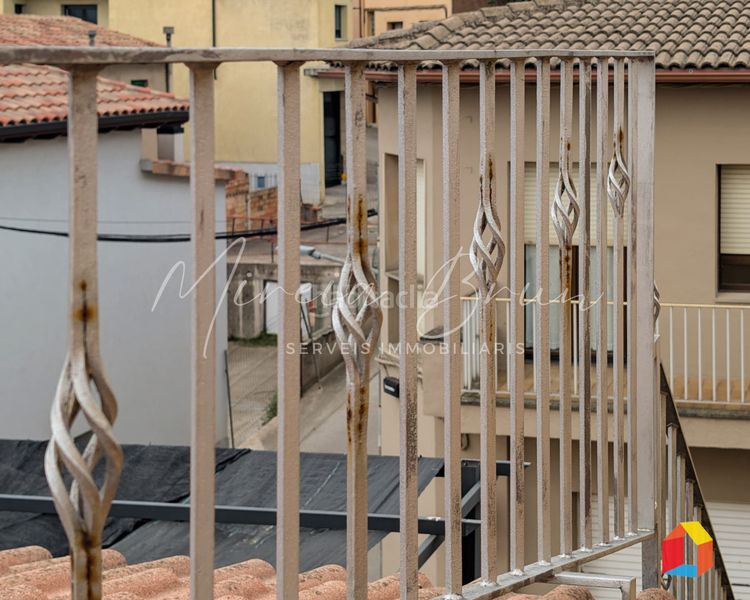 Foto ee544e82-9107-4891-a297-d1332d3913f4. Casa adossada amb calefacció aparcament a Tona