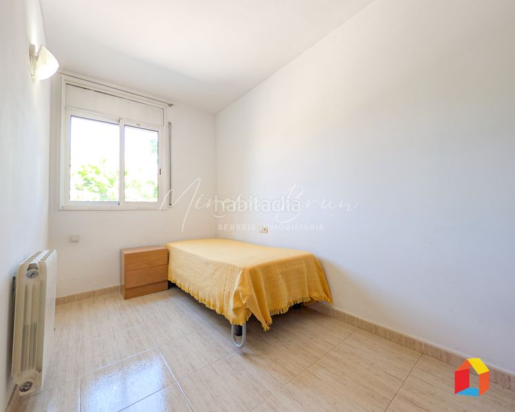 Foto 7848eee6-b4e0-40dd-abe5-e038084e9408. Piso en Tona