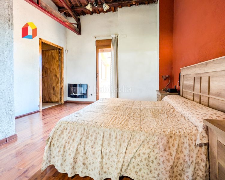 Foto e74a8308-78f4-4d7d-af6a-9ca162555ef0. Casa adosada en Seva
