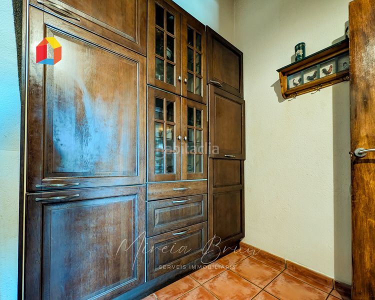 Foto f9bfdadd-17b0-446d-abfa-8d6088bda2f6. Casa adosada en Seva