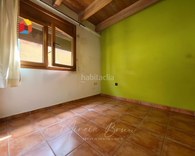Foto e3dad447-f518-4e17-a244-80c56107bc96. Casa adossada amb calefacció aparcament a Seva