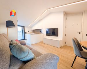 Location Attique à Tona. Ático dúplex de obra nueva en alquiler  a estrenar en el centro
