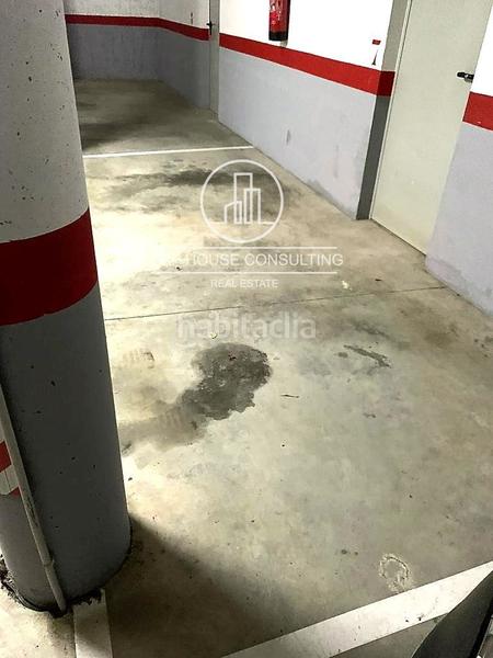 Foto 9d1de725-73de-4df7-a07d-4ca0165a8144. Parking coche plaza de parking trastero en Centre Arenys de Mar