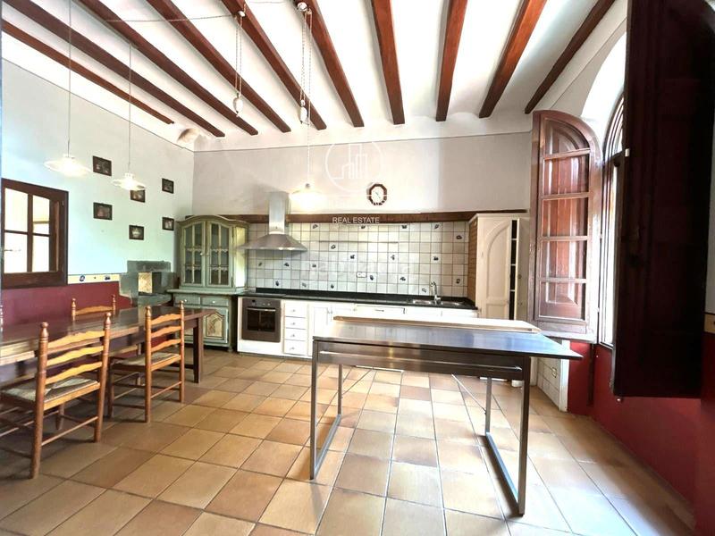 Foto 88cc622a-931c-46e6-818a-c172be19e666. Alquiler casa masía 2 casas en 1 en alquiler en Centre Arenys de Mar