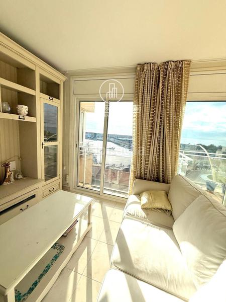 Foto e4ae268b-1c8d-4851-870f-ab2c488422e2. Piso en Centre Arenys de Mar