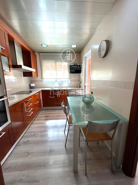 Foto 94939524-de35-41ec-9c3b-1d638dd345ef. Casa adossada amb calefacció aparcament a Zona alta Arenys de Mar