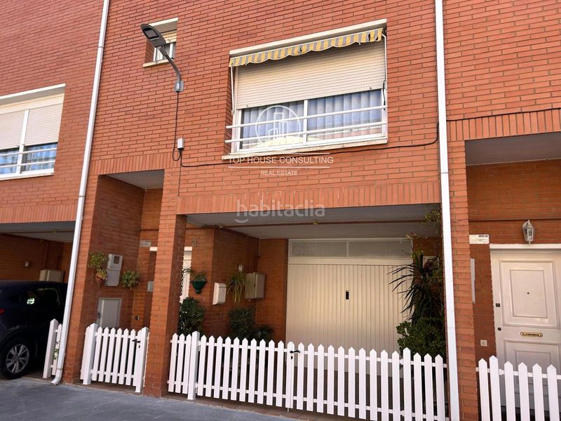 Foto b62d52dd-d34e-41d6-9817-bf76ffa31721. Casa adossada amb calefacció aparcament a Zona alta Arenys de Mar