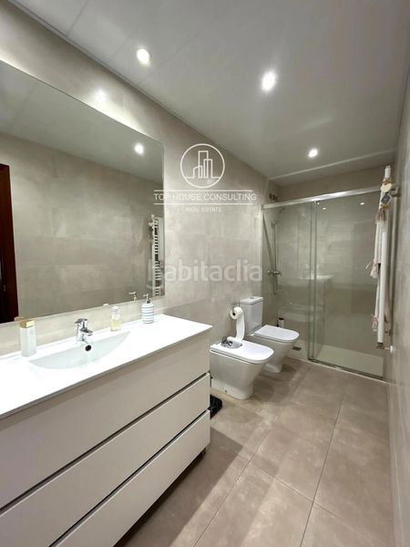 Foto c29875c7-b929-42c6-be0a-90b47afbb263. Casa adossada amb calefacció aparcament a Zona alta Arenys de Mar