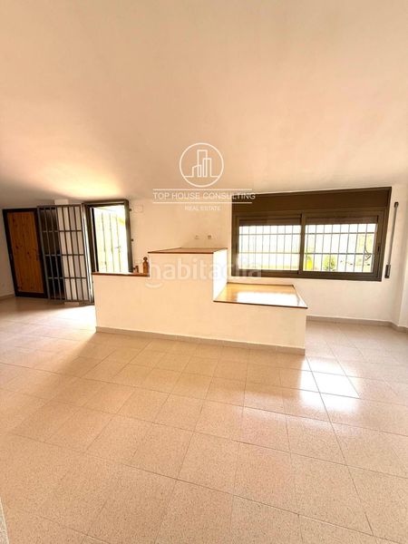 Foto 7d1618ea-d176-4350-a9d6-464b97f84c2e. Dúplex amb calefacció aparcament piscina a Zona alta Arenys de Mar