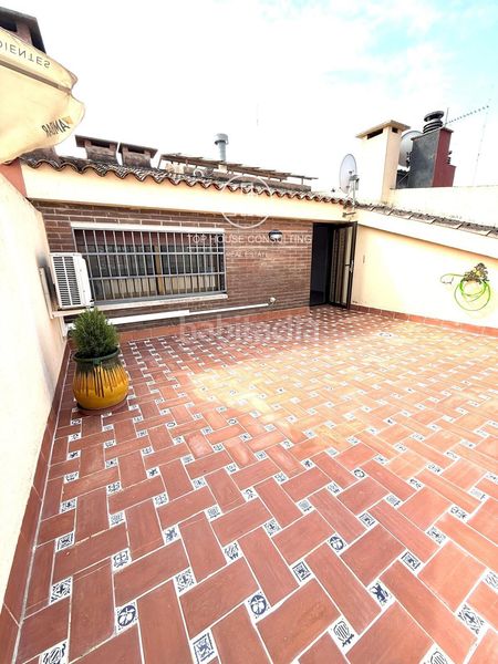 Foto c88c85dd-9b48-437b-9031-be46993b4fce. Dúplex amb calefacció aparcament piscina a Zona alta Arenys de Mar