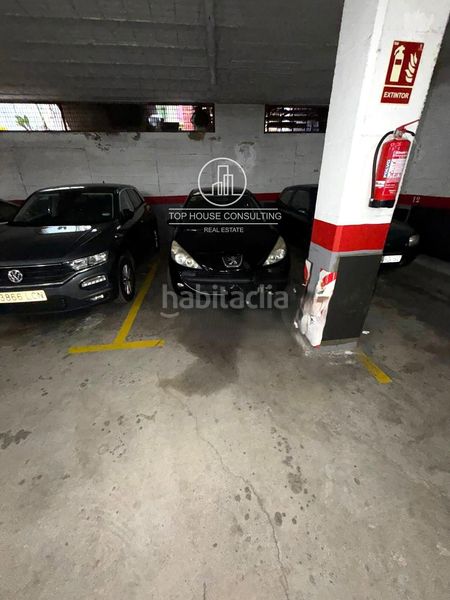 Foto d9c0d613-d40f-44f7-845d-228d2ccb0955. Aparcament cotxe a Zona alta Arenys de Mar