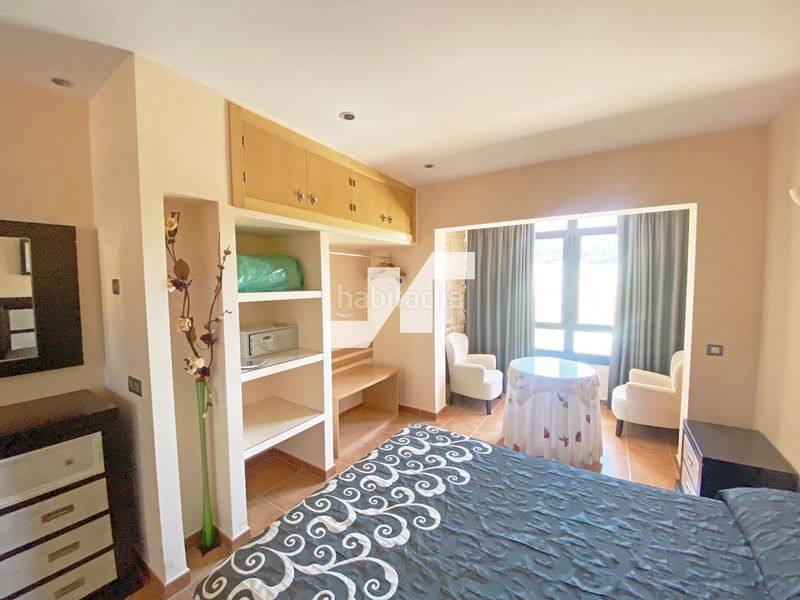 Foto 3bda6414-22e3-4b8d-b3ce-a5ef4d2a89e3. Edifici a Orea
