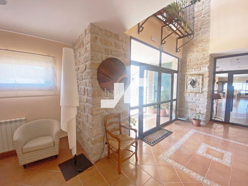 Foto 3ff8c2e0-f962-42de-959f-900d002f7f62. Edifici a Orea