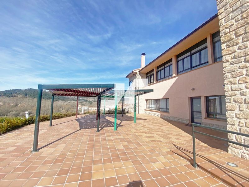 Foto 4ab5ac17-0253-4d0b-9ada-567b9774241a. Edifici a Orea