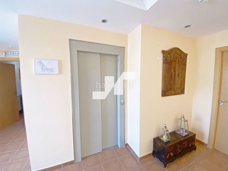 Foto 586f2054-8457-4de1-9257-e007189fe00b. Edifici a Orea