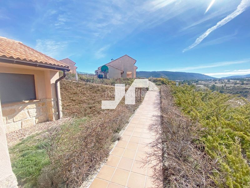 Foto 9551e578-bab8-4c6c-921a-5553205da710. Edifici a Orea