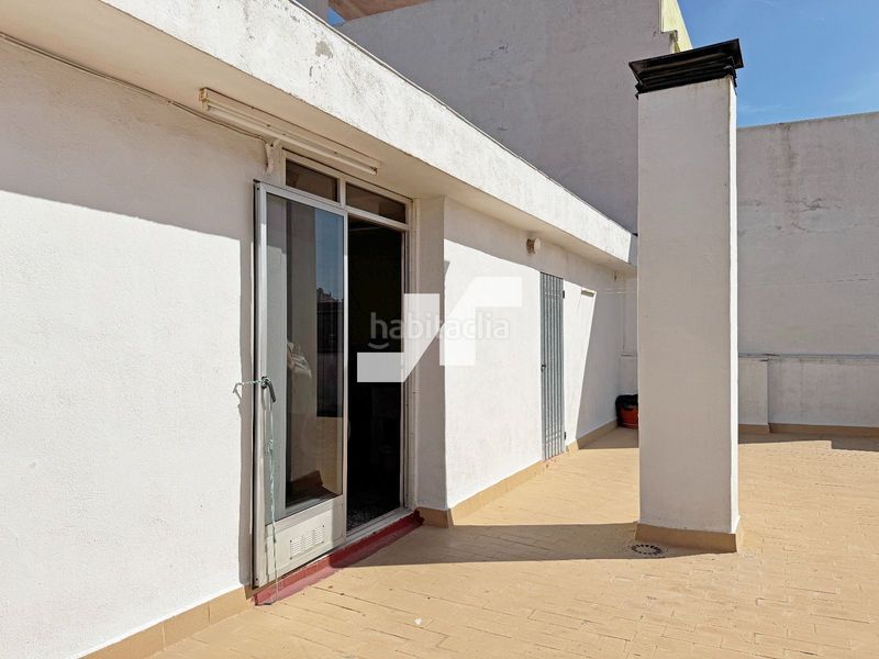 Foto 19c316e7-cb7d-45d3-973e-c600cd30c18c. Edifici a Llombai Burriana