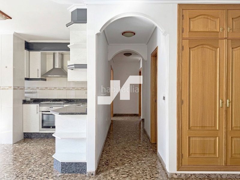 Foto 9cde58ac-fd34-4821-b8db-a2df994332c3. Edifici a Llombai Burriana