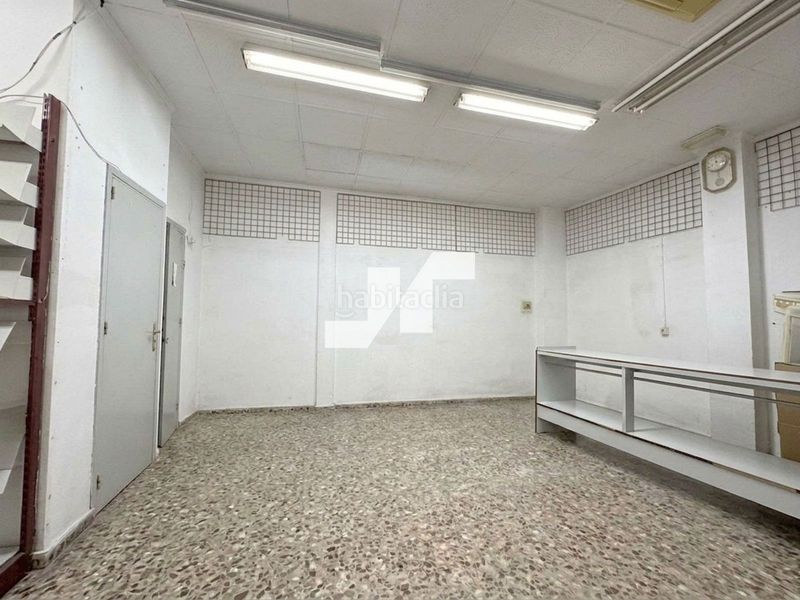 Foto ebeef2f6-cf6e-4f3a-b4cd-207cf9a3aae0. Edifici a Llombai Burriana